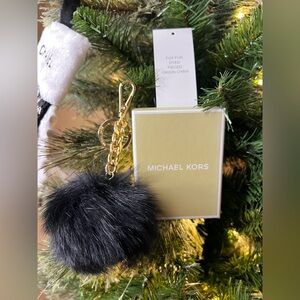 MICHAEL KORS 🖤 Fur Pom Pom Key Charm